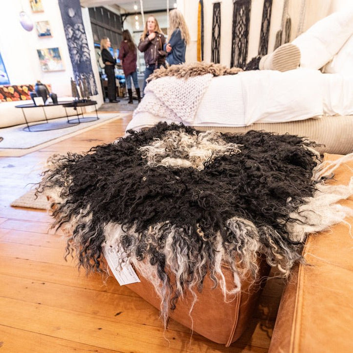 Black Circle Rug (Berdi & Briar) - Heritage Woolworks